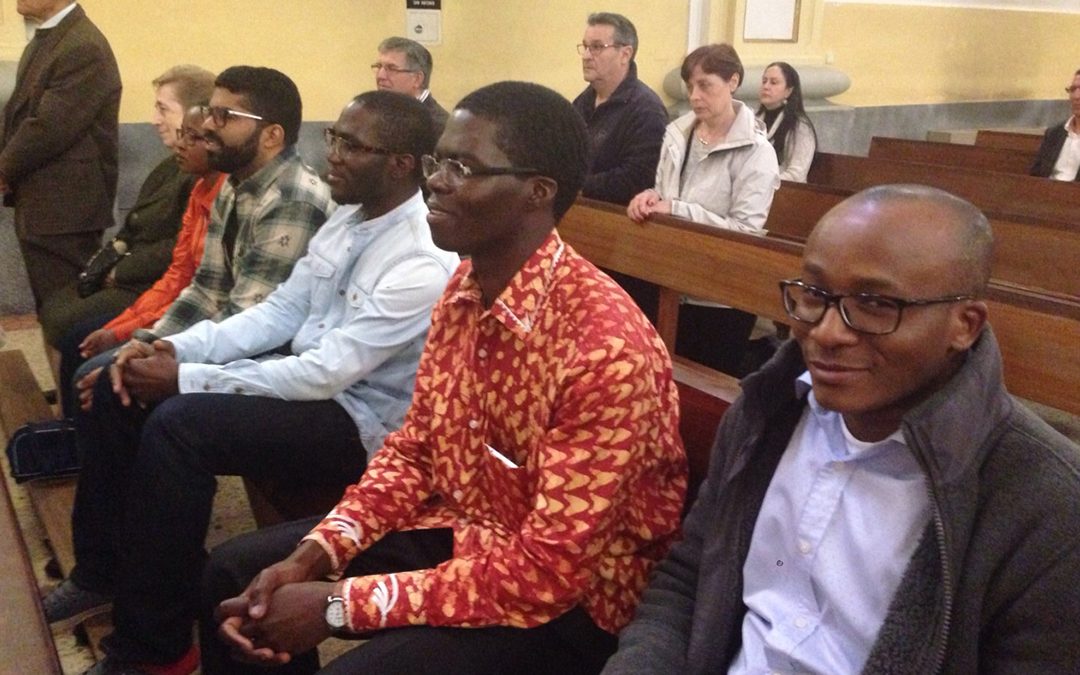 La capellanía africana celebra un encuentro de oración por las víctimas de la violencia en Kenia y Nigeria