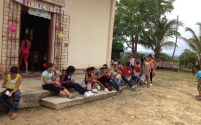 Joaquín Azcona SVD: «El templo en medio del pueblo» Cuba + El blog de Chava, un domingo más