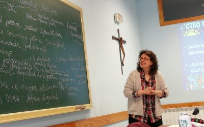 Varghese Nelluvelil nos canta con fotos el bien decir de Ana Isabel González