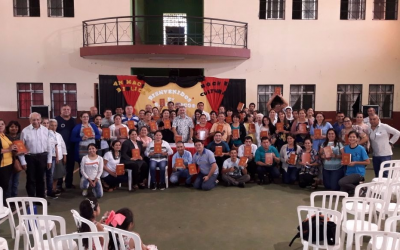 Desde nuestra Fundación Bíblica (SVD·ESP) Todos en Paraguay con su ejemplar de la Biblia de Lavorati