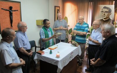 Máximo Esteban en CdM19, Indonesia y Cielo, y Juanjo Donázar que regresa a Ecuador, con su otra y también nuestra Familia